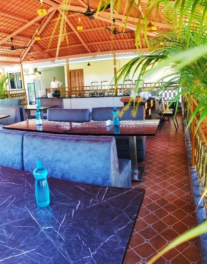Mountview Resort Лонавала Екстериор снимка