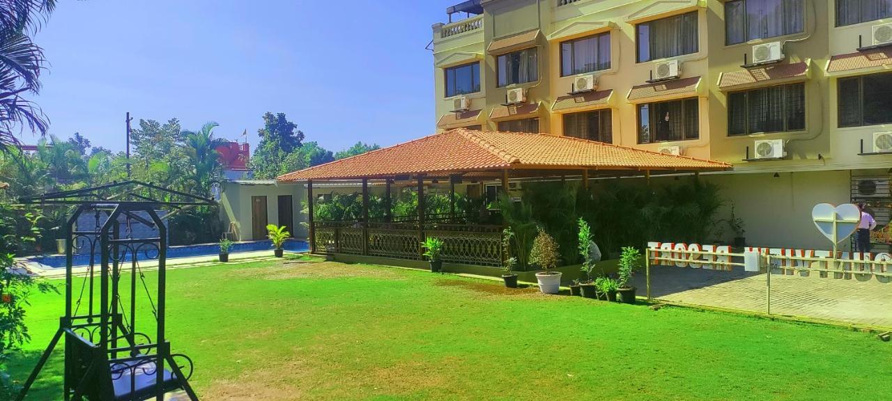 Mountview Resort Лонавала Екстериор снимка