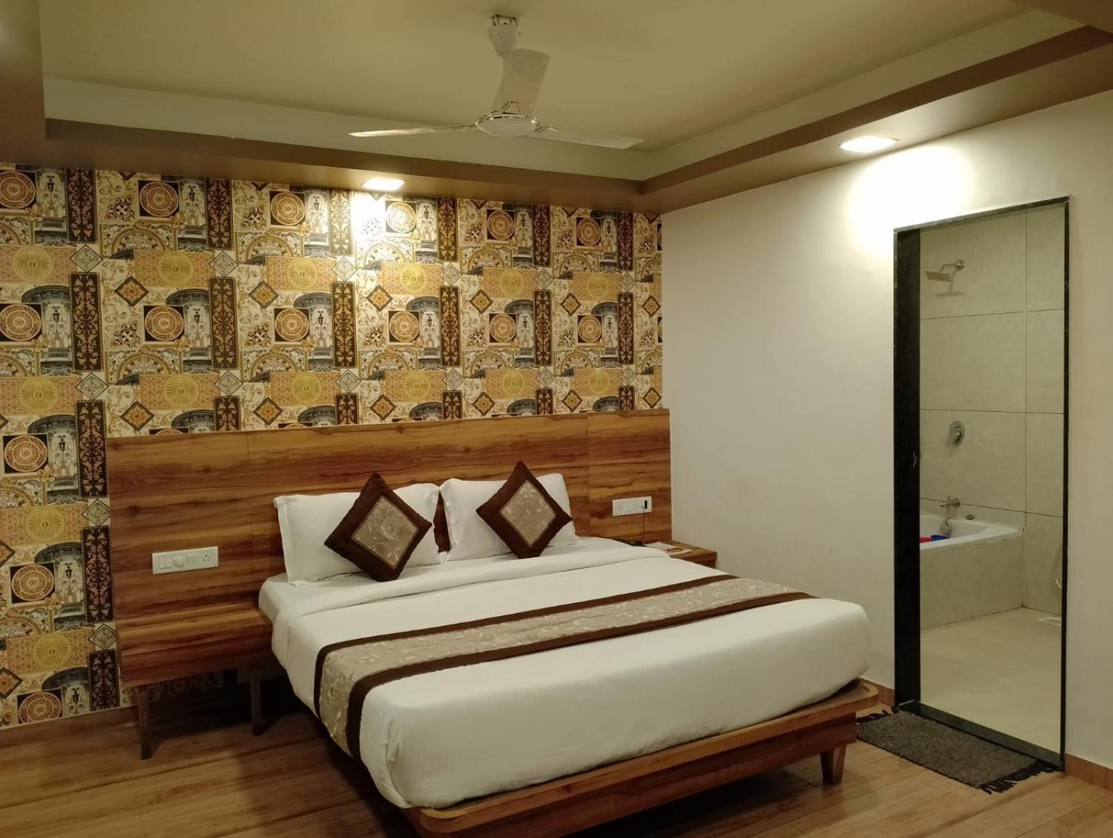 Mountview Resort Лонавала Екстериор снимка